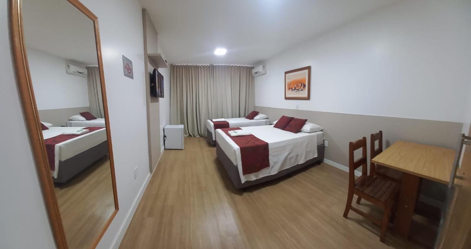 Max Hotel Núcleo Bandeirante Kültér fotó