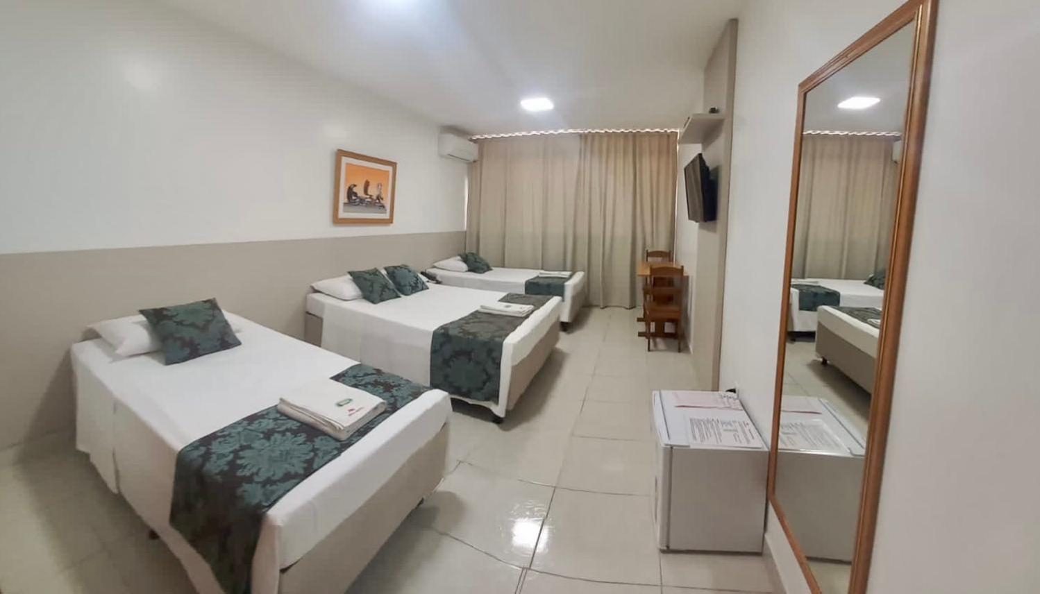 Max Hotel Núcleo Bandeirante Kültér fotó