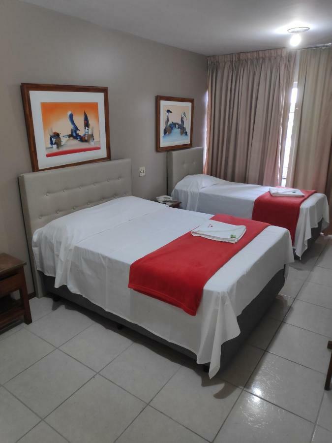 Max Hotel Núcleo Bandeirante Kültér fotó